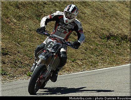 supermotard_bidart_11_alp_huez_2010.jpg