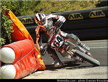 supermotard_bidart_12_alp_huez_2010.jpg