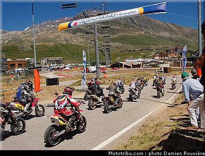 supermotard_finale_s2_014_alp_huez_2010.jpg