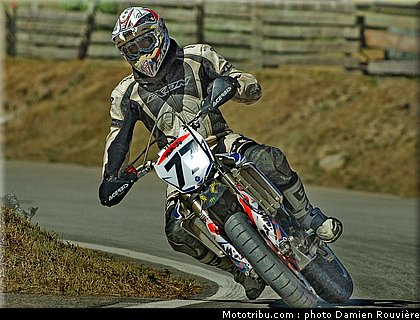 supermotard_guenzi_2_alp_huez_2010.jpg