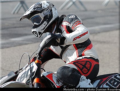 supermotard_larguier_3_alp_huez_2010.jpg