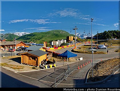 supermotard_panorama_01_alp_huez_2010.jpg