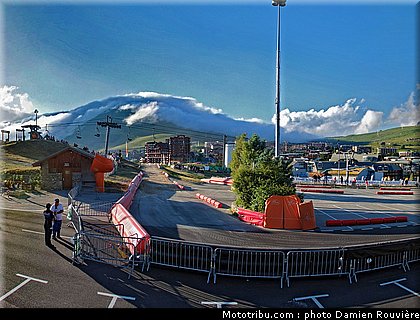 supermotard_panorama_05_alp_huez_2010.jpg