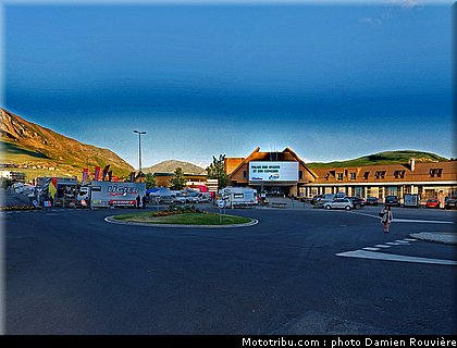 supermotard_panorama_13_alp_huez_2010.jpg