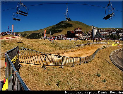 supermotard_panorama_15_alp_huez_2010.jpg