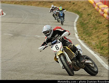 supermotard_perrey_2_alp_huez_2010.jpg