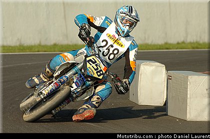superbiker_jones_3_mettet_2010.JPG