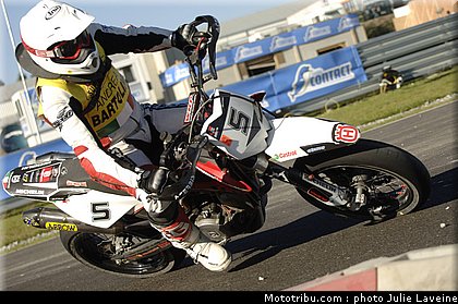 superbiker_bartolini_5_mettet_2010.jpg