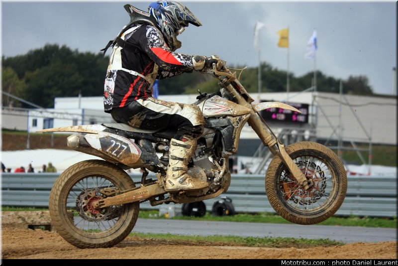 nyffeler_001_superbiker_mettet_2011
