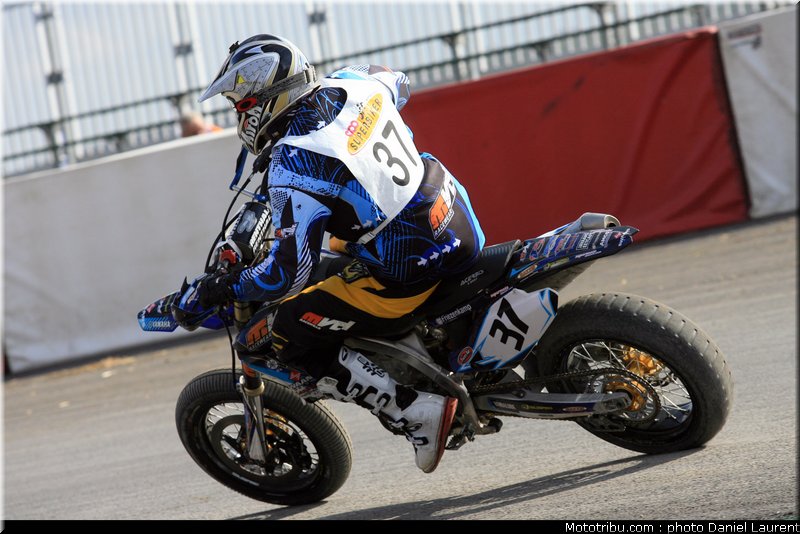 omar_001_superbiker_mettet_2011