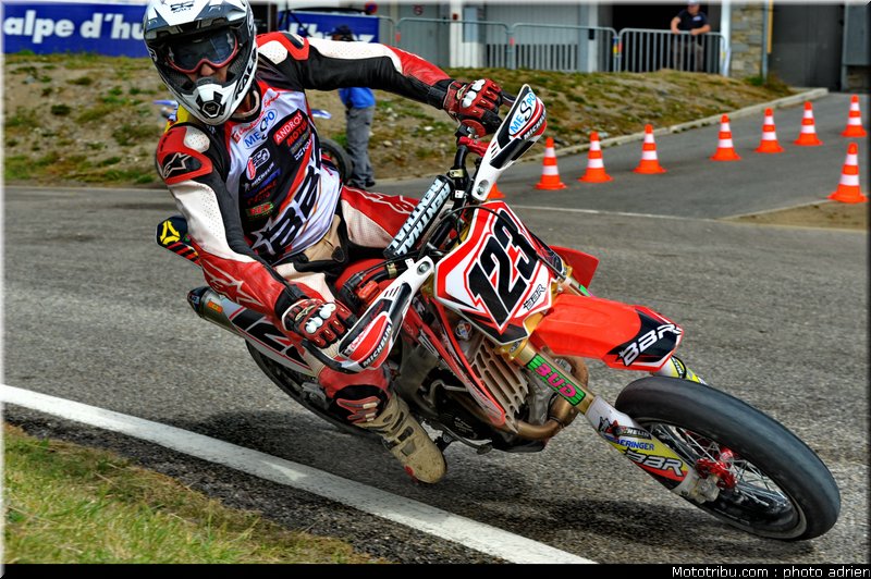 supermotard_baffeleuf_001_alp_huez_2011