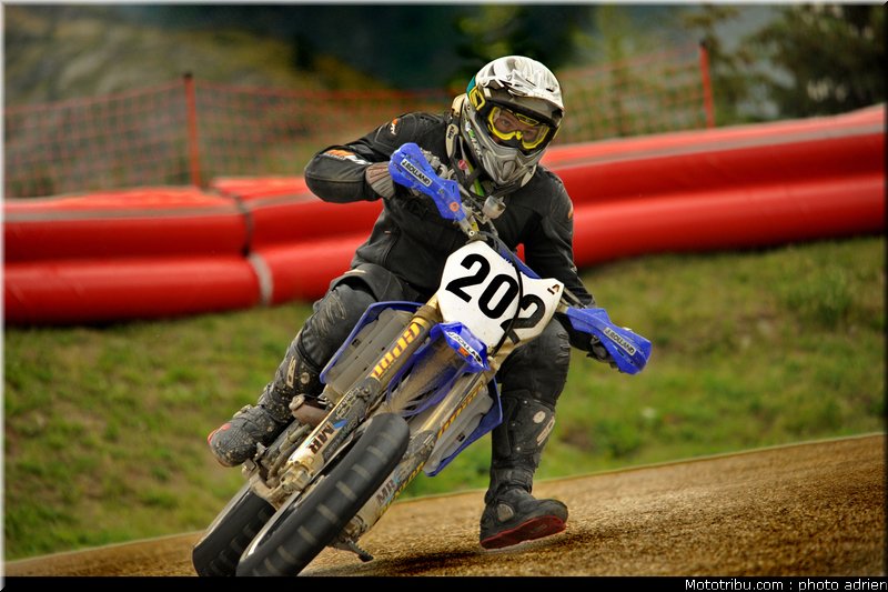 supermotard_borel_001_alp_huez_2011