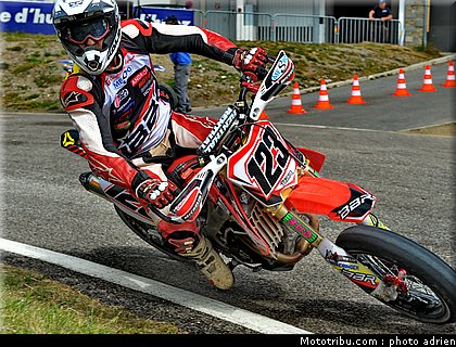supermotard_baffeleuf_001_alp_huez_2011.JPG