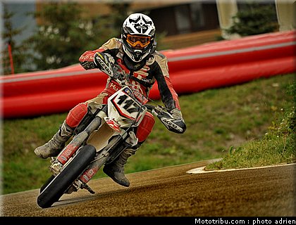 supermotard_barnet_001_alp_huez_2011.JPG