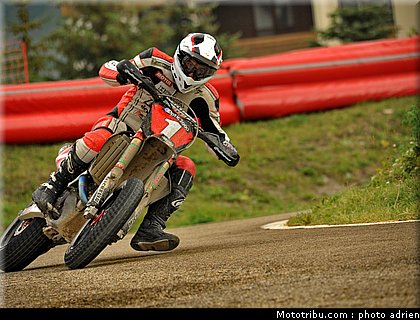 supermotard_bidart_003_alp_huez_2011.JPG