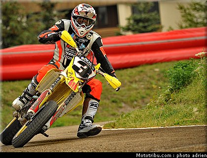 supermotard_blot_005_alp_huez_2011.JPG