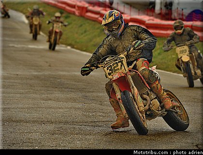 supermotard_courvallet_002_alp_huez_2011.JPG