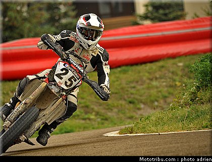 supermotard_decabooter_001_alp_huez_2011.JPG