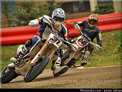 supermotard_delon_004_alp_huez_2011.JPG