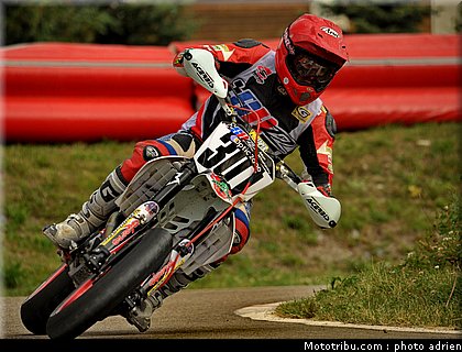 supermotard_winstanley_002_alp_huez_2011.JPG