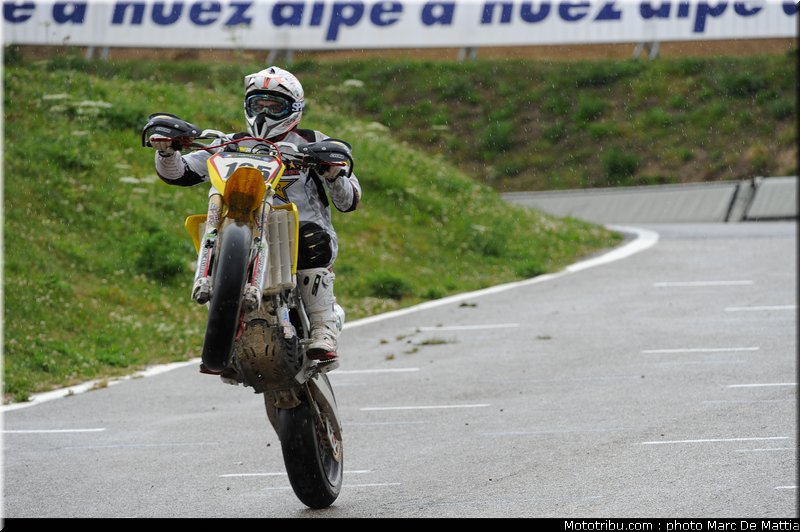 supermotard_014_alp_huez_2011
