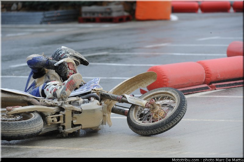 supermotard_035_alp_huez_2011