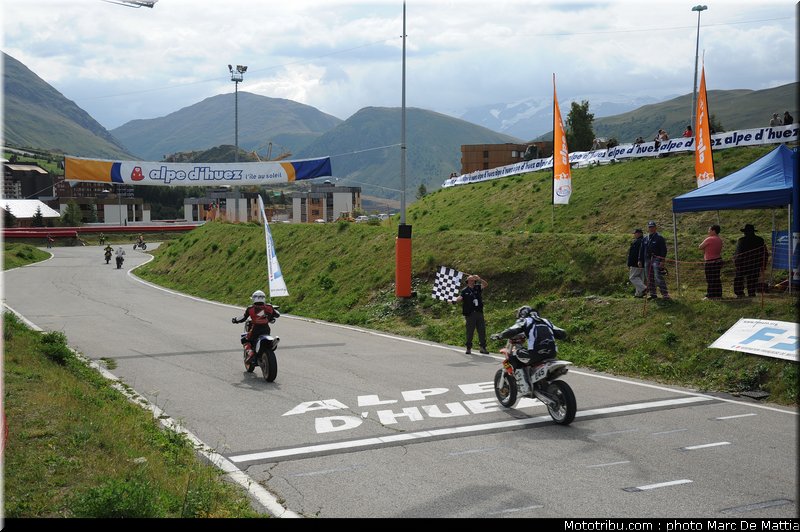 supermotard_036_alp_huez_2011