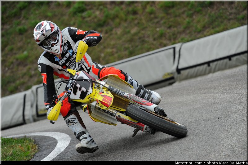 supermotard_blot_007_alp_huez_2011