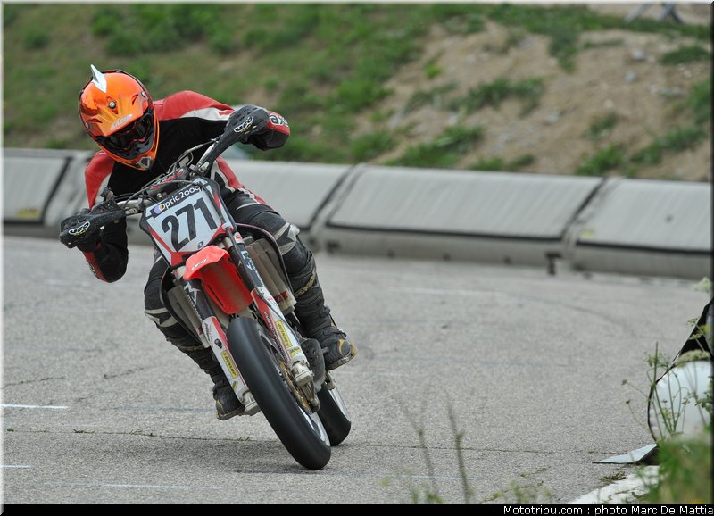 supermotard_kuc_001_alp_huez_2011