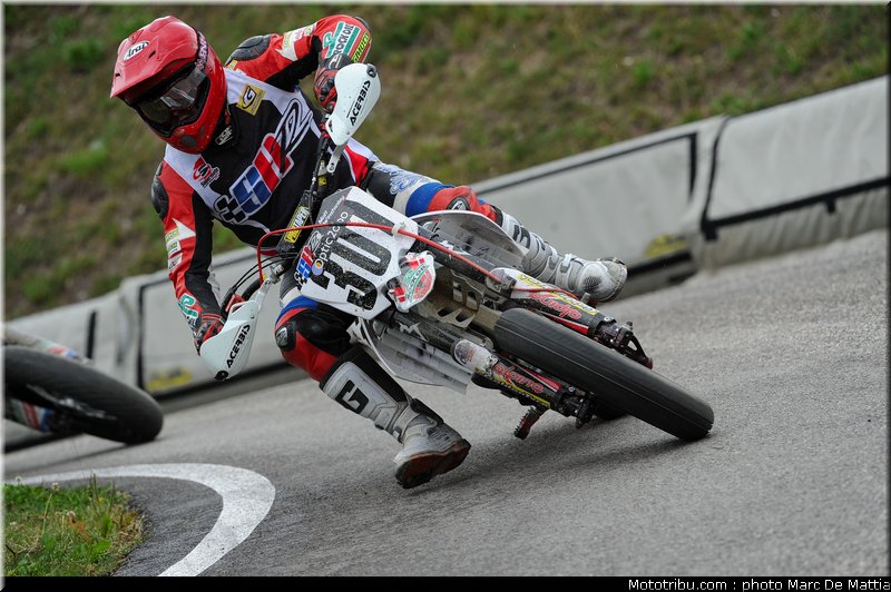supermotard_winstanley_003_alp_huez_2011