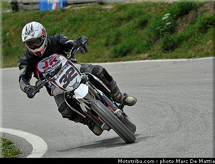 supermotard_duvert_001_alp_huez_2011.JPG