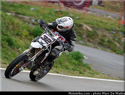 supermotard_duvert_002_alp_huez_2011.JPG
