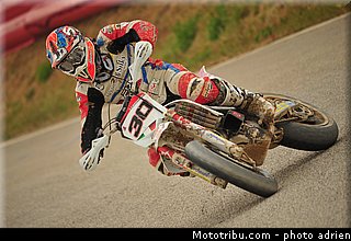 lazzarini_007_supermotard_2012_alpe_huez_best_of.jpg