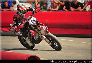 chareyre_a_015_supermoto_2012_france_alpe_huez.jpg