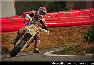 lazzarini_004_supermoto_2012_france_alpe_huez.jpg