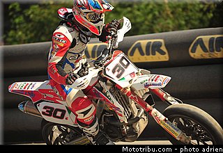 lazzarini_014_supermoto_2012_france_alpe_huez.jpg
