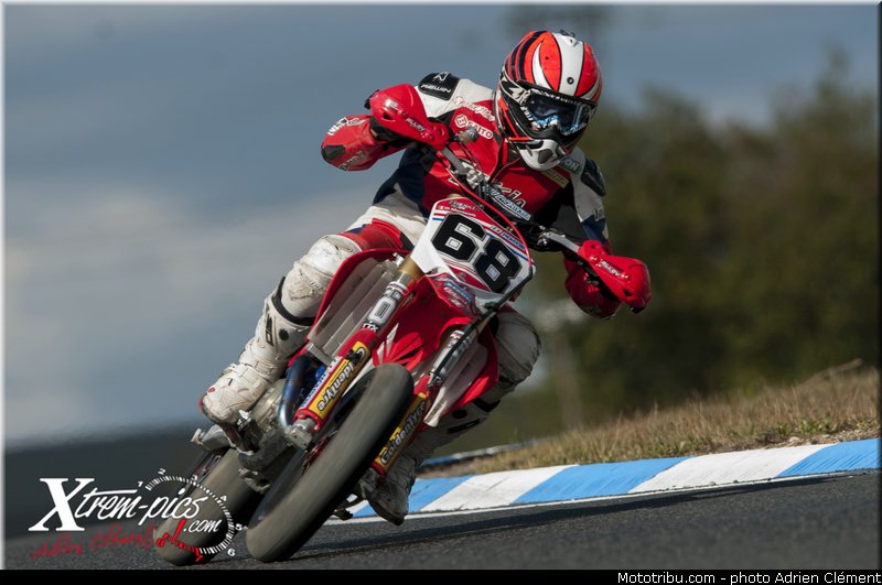 europe_monticelli_002_supermotard_carole_2012
