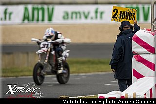 nationale_ambiance_002_supermotard_carole_2012.jpg