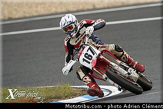 nationale_bousrez_002_supermotard_carole_2012.jpg