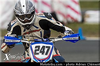 nationale_wallet_004_supermotard_carole_2012.jpg