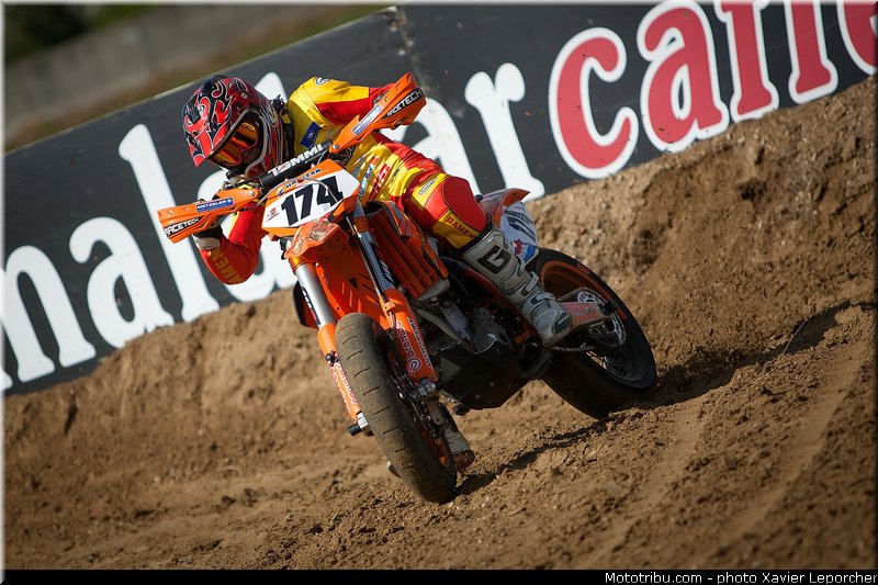 europe_van_sikkelerus_001_supermotard_2012_carole