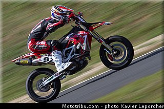 mondial_chareyre_a_001_supermotard_2012_carole.jpg