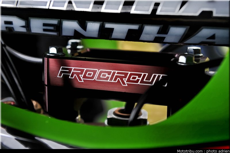0019_kawasaki_cls_moto_procircuit_2010_019