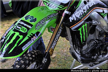 0010_kawasaki_cls_moto_procircuit_2010_010.JPG