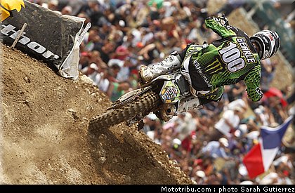 cross_team_cls_searle_06_gp_france_st_jean_dangely_2011.jpg