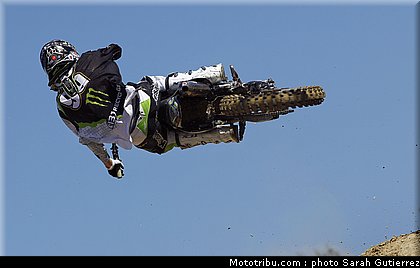 cross_team_kawasaki_cls_anstie_08_italie_fermo_2011.jpg