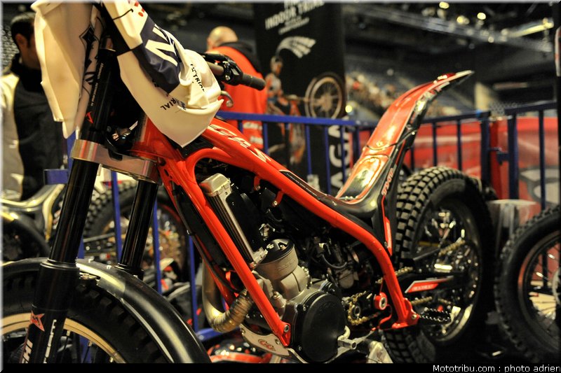 moto_11_trial_indoor_marseille_2010