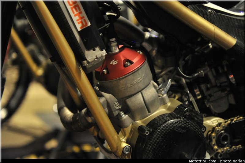 moto_16_trial_indoor_marseille_2010