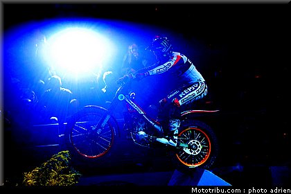 bou_023_trial_indoor_marseille_2010.JPG