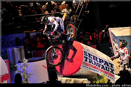 bou_025_trial_indoor_marseille_2010.JPG